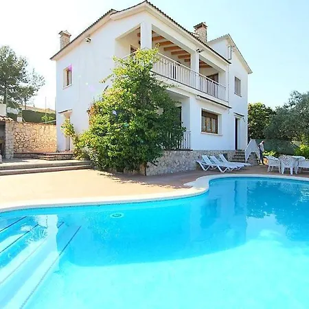 Spacious In With Private Pool *