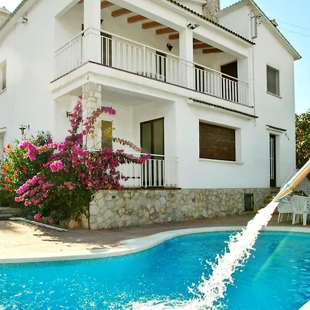 Spacious In With Private Pool * Canyelles (Catalonia)
