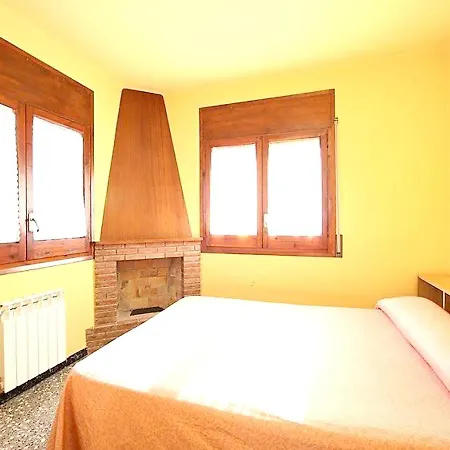 Appartamento Spacious In With Private Pool