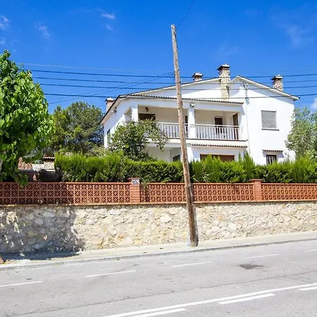 Spacious In With Private Pool