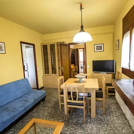 Appartamento Spacious In With Private Pool