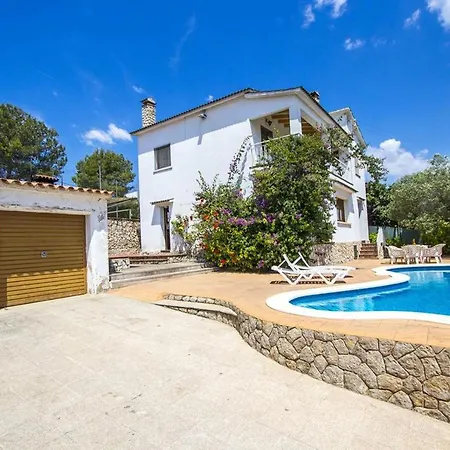 Spacious In With Private Pool